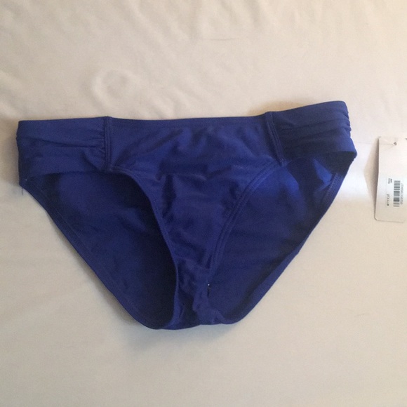 Tommy Bahama 2 pc Halter Tankini Swimsuit - Picture 4 of 4